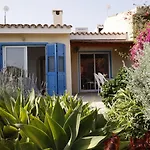 빌라 Mediterranean Cottage, Sea View, Great Location *