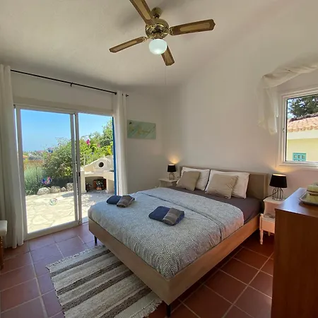 Mediterranean Cottage, Sea View, Great Location *