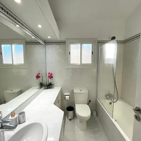 Mediterranean Cottage, Sea View, Great Location * Klorakas