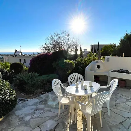 Mediterranean Cottage, Sea View, Great Location Villa *
